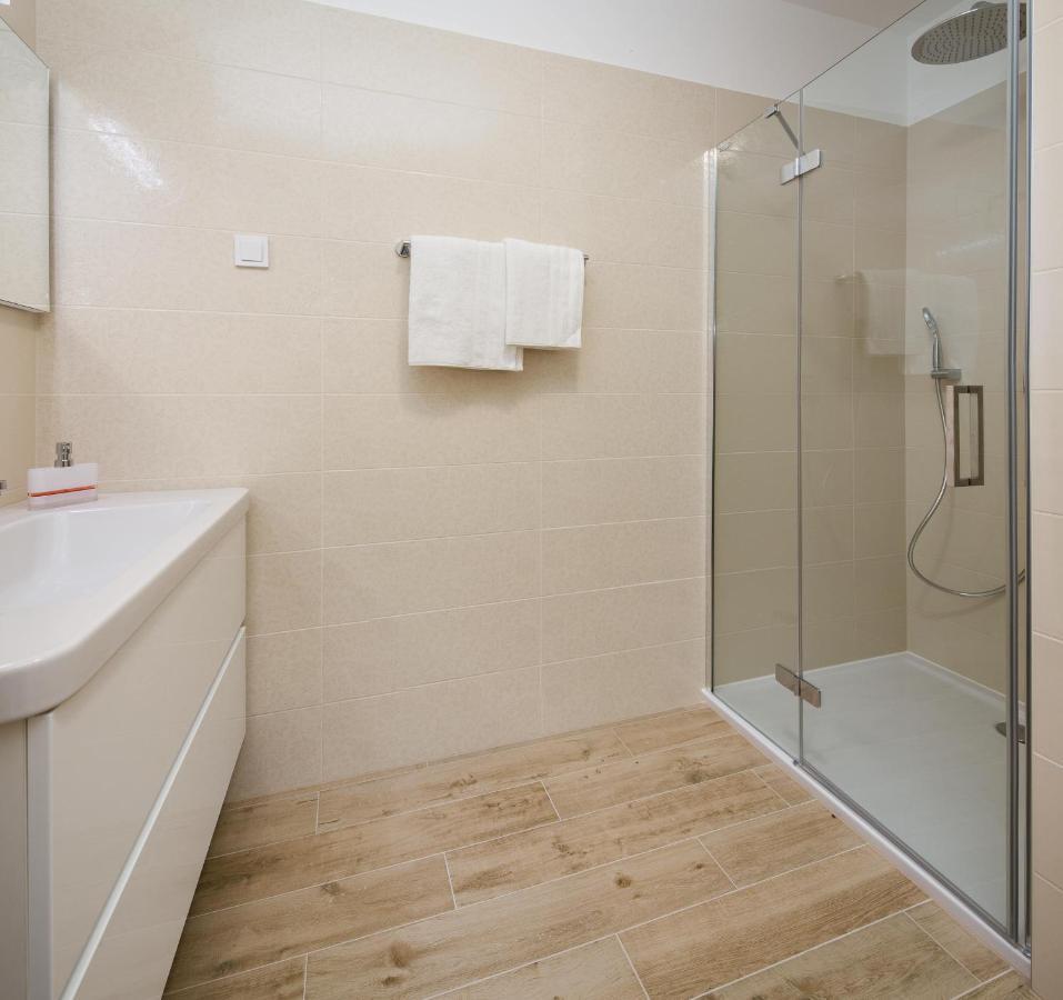 Apartments Alba 1 Slatine Luaran gambar
