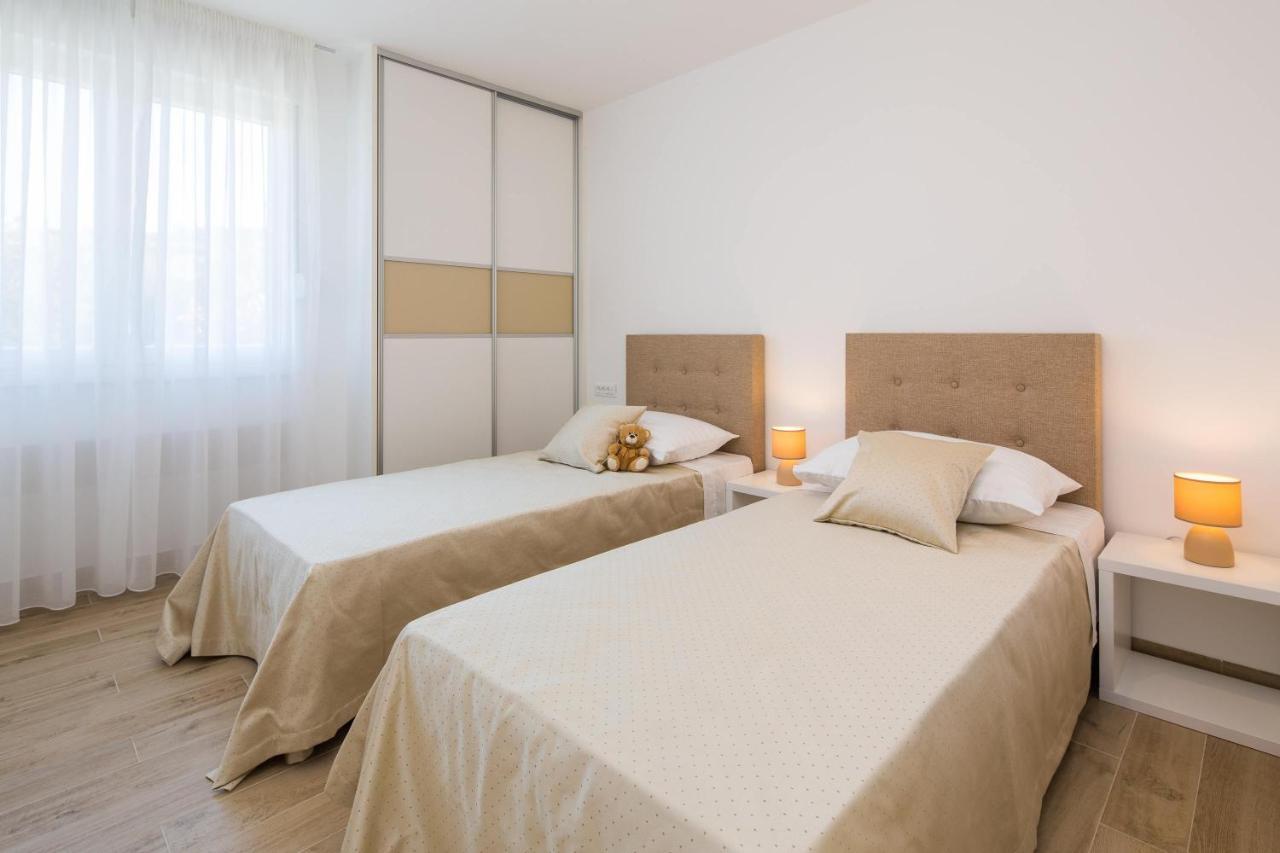 Apartments Alba 1 Slatine Luaran gambar
