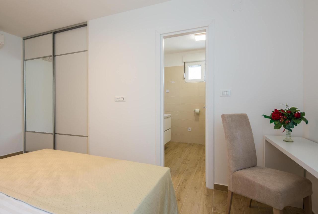 Apartments Alba 1 Slatine Luaran gambar